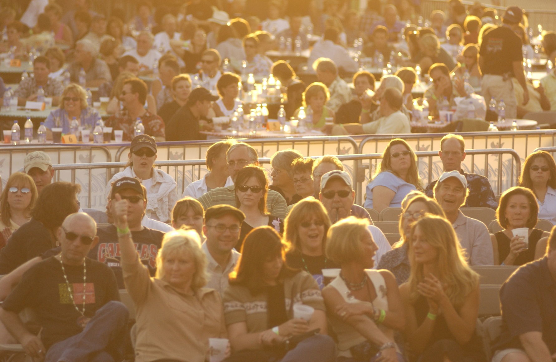 2004 - The sun sets on the crowd